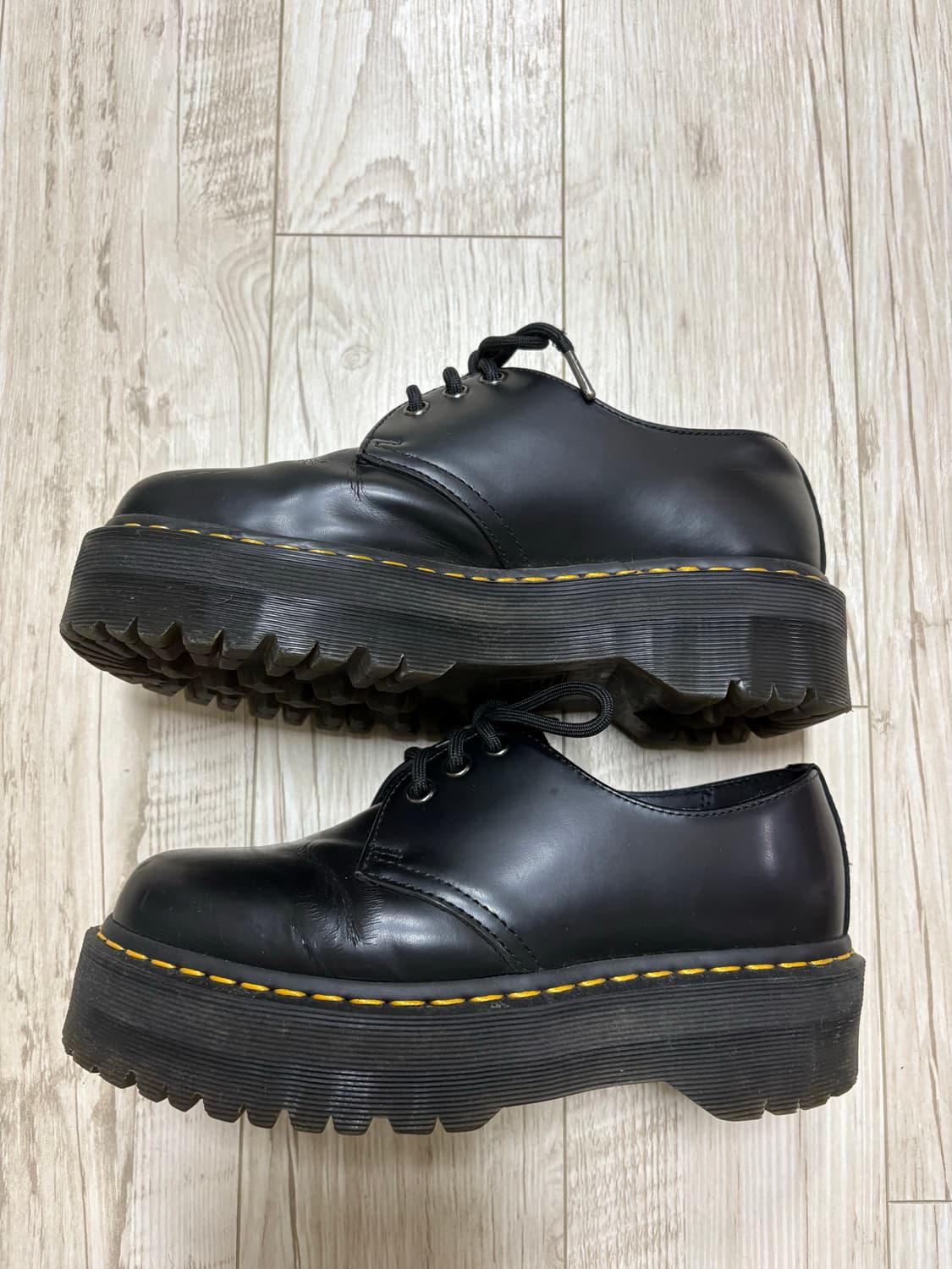 닥터마틴 1461 3홀 쿼드 250 상품이미지2