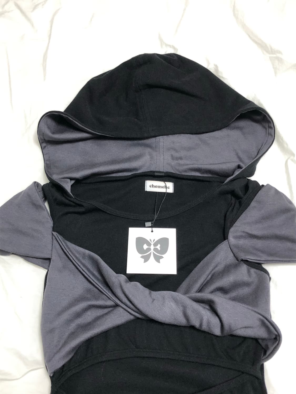 [새제품] 체메씨 트위스트 하프 슬리브 후디 티셔츠 상품이미지2