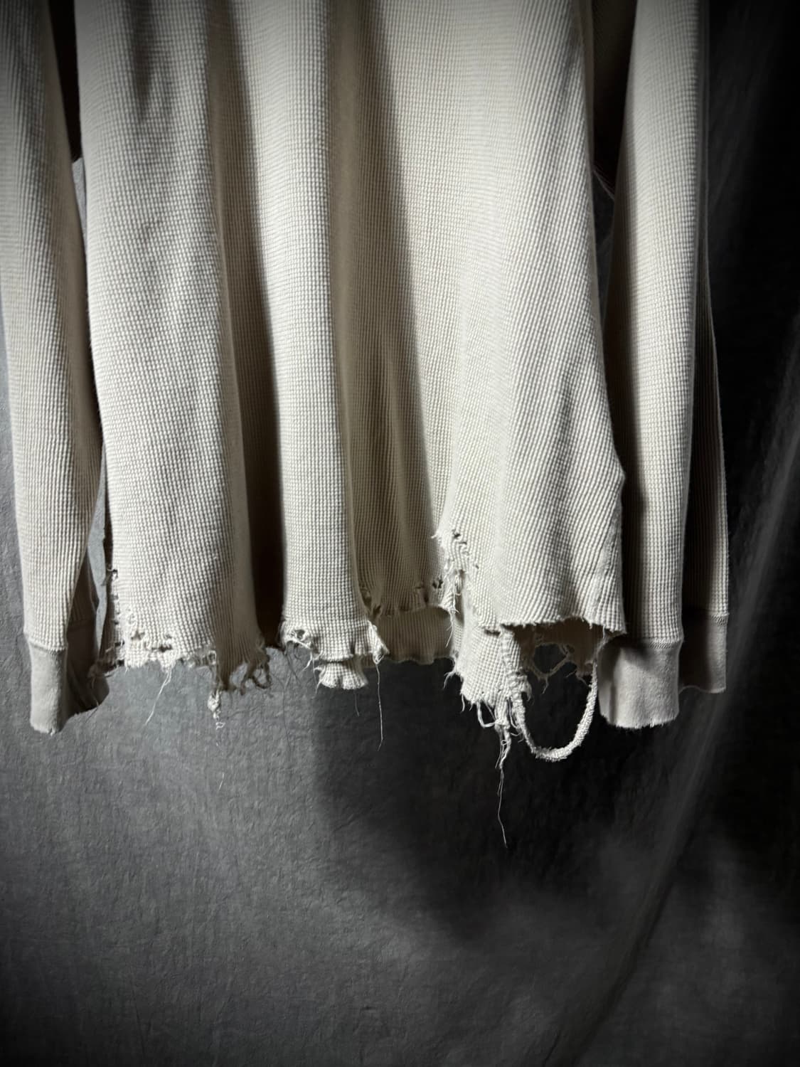 ANCELLM Distressed Waffle Knit   상품이미지4