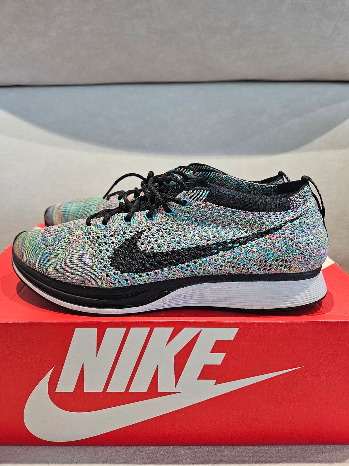 나이키 플라이니트 레이서 멀티컬러 260 상품이미지2