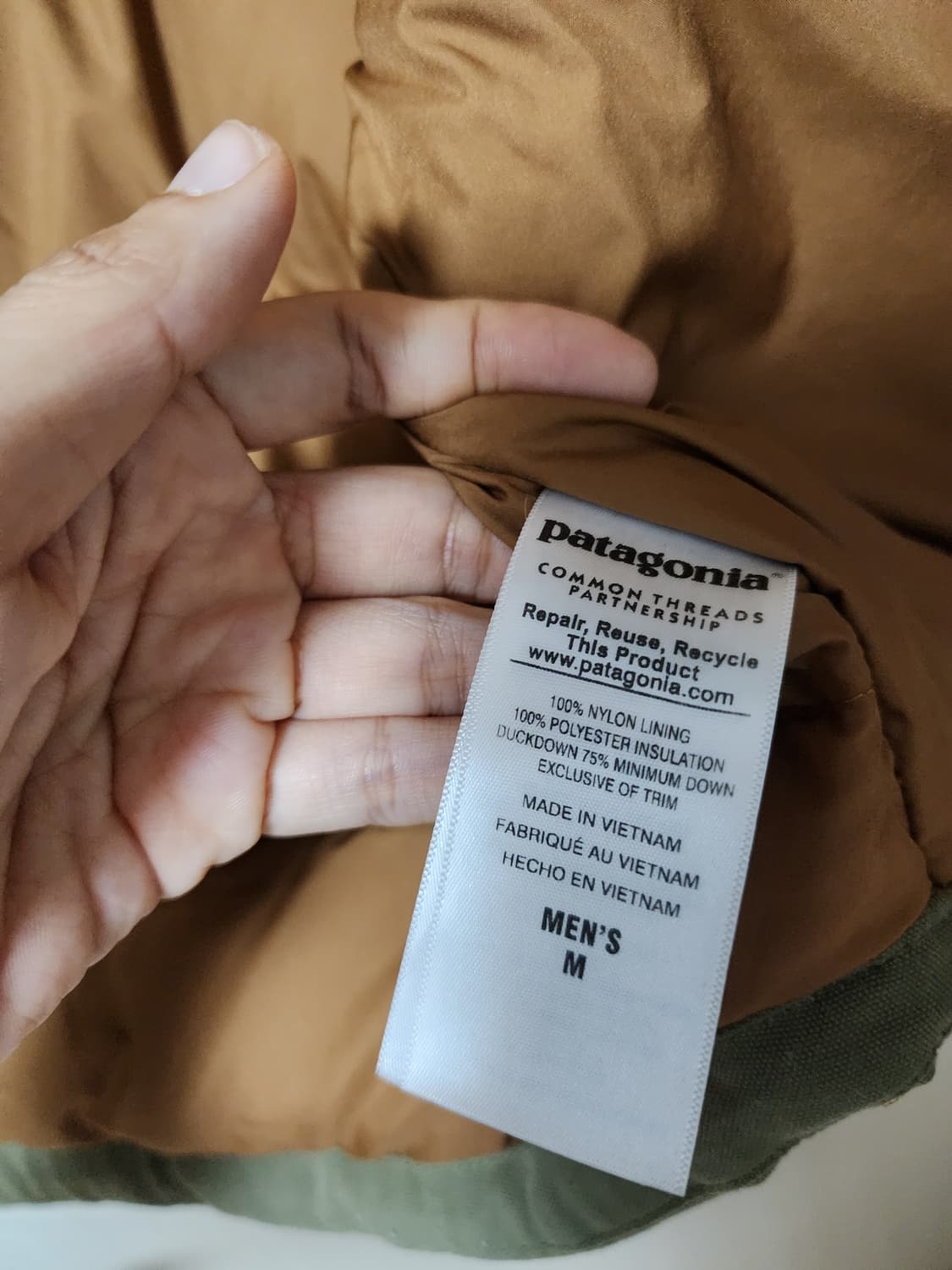 파타고니아 올리브 다운  패딩 조끼 M 상품이미지6