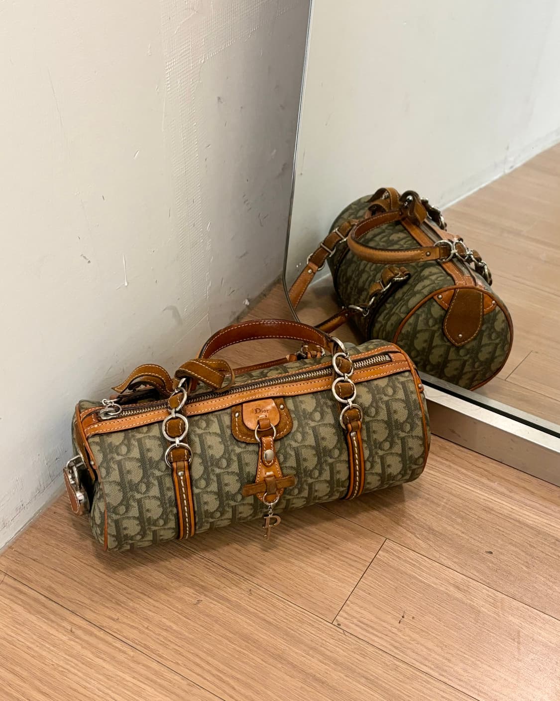 크리스찬 디올 트로터 로맨틱 배럴 핸드백 상품이미지1