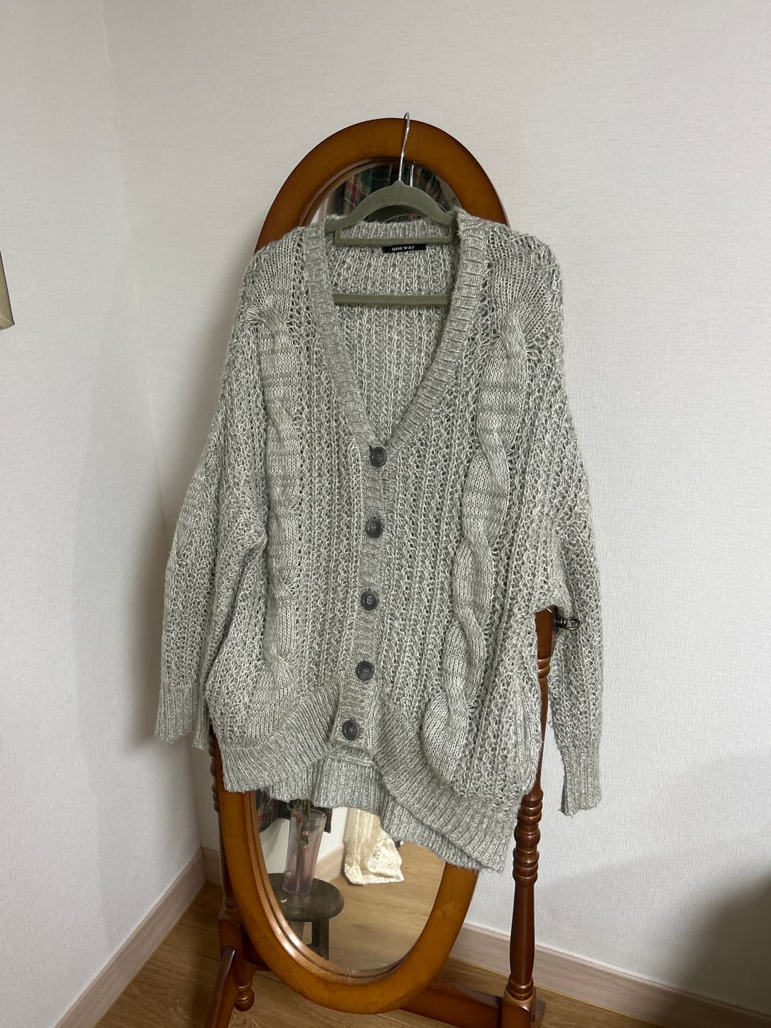 그레이 꽈배기 루즈핏 니트 가디건 상품이미지1