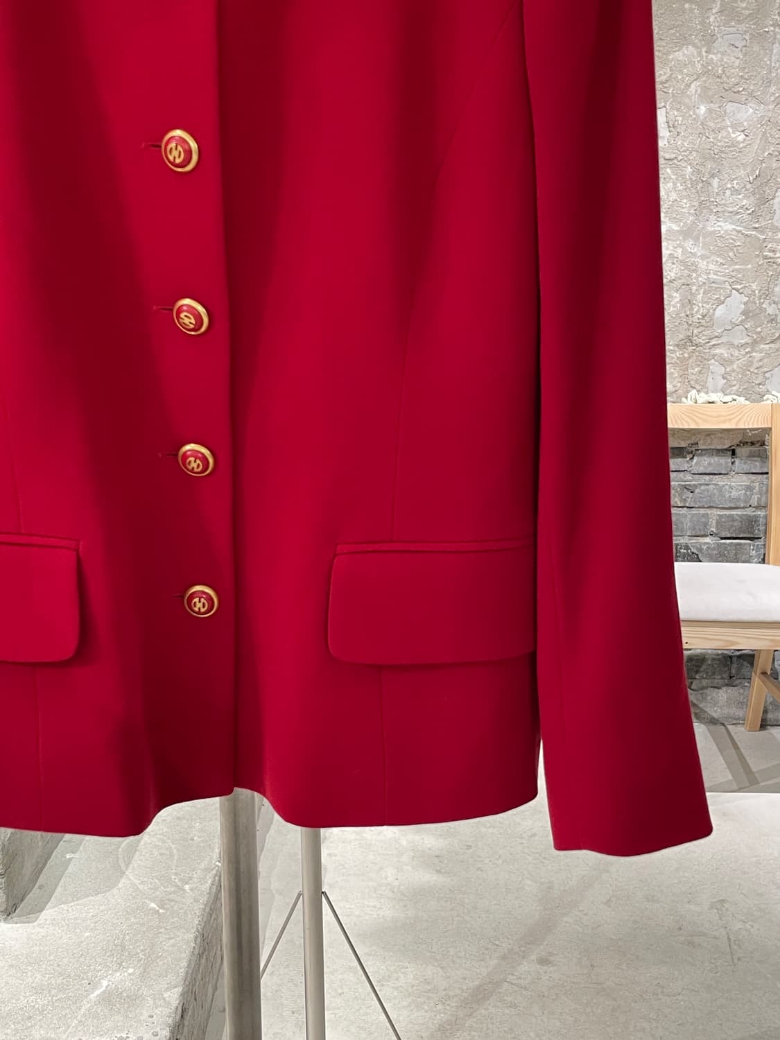 셀린느 레드 금장 버튼 울 블레이저 상품이미지5