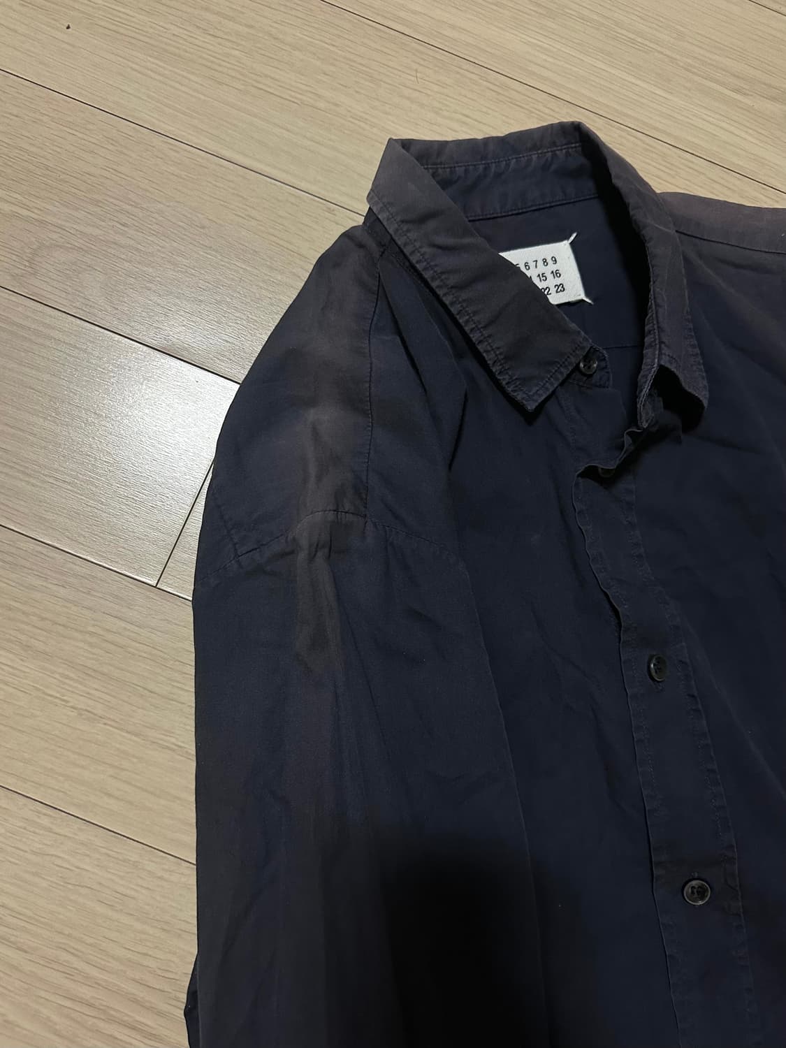 [46] maison margiela 13aw 레귤러 카라 셔츠 네이비 상품이미지2