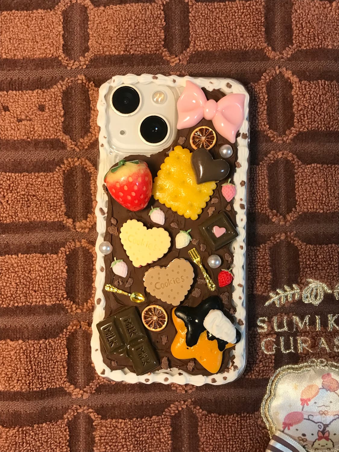 아이폰 13mini  딸기초코라떼갸루 핸드폰케이스 상품이미지3