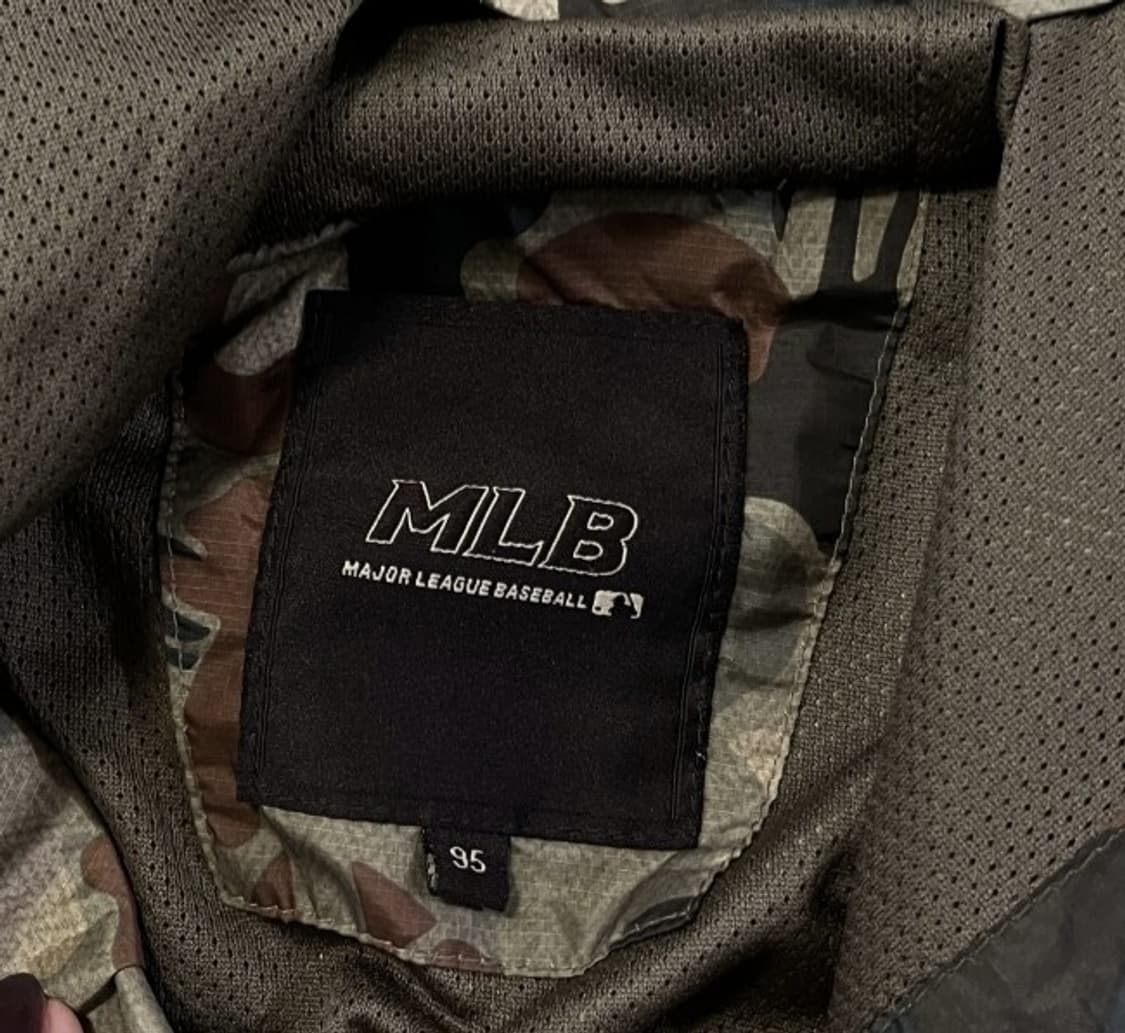 MLB 카모 바람막이 후드 자켓 95/M 상품이미지3