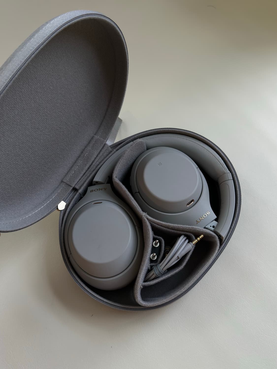 소니 WH-1000XM4 플래티넘 실버 헤드폰 상품이미지3