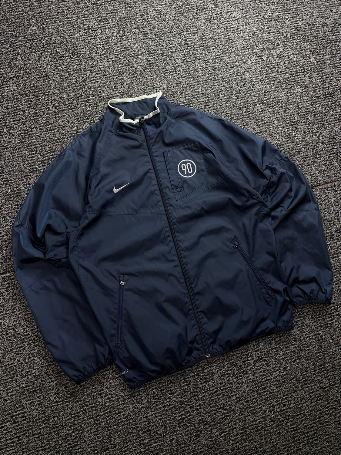 나이키 토탈 90 올드스쿨 박시핏 바람막이 1643 상품이미지1