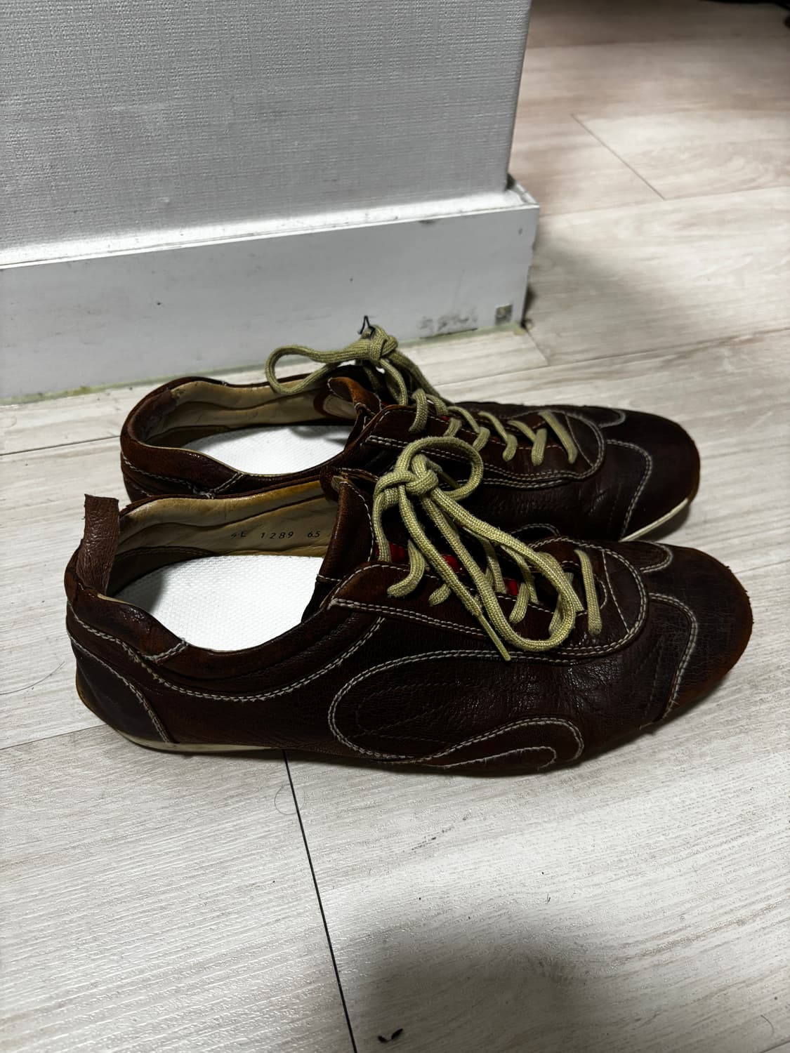 프라다 빈티지 레더스니커즈 250~255 상품이미지2