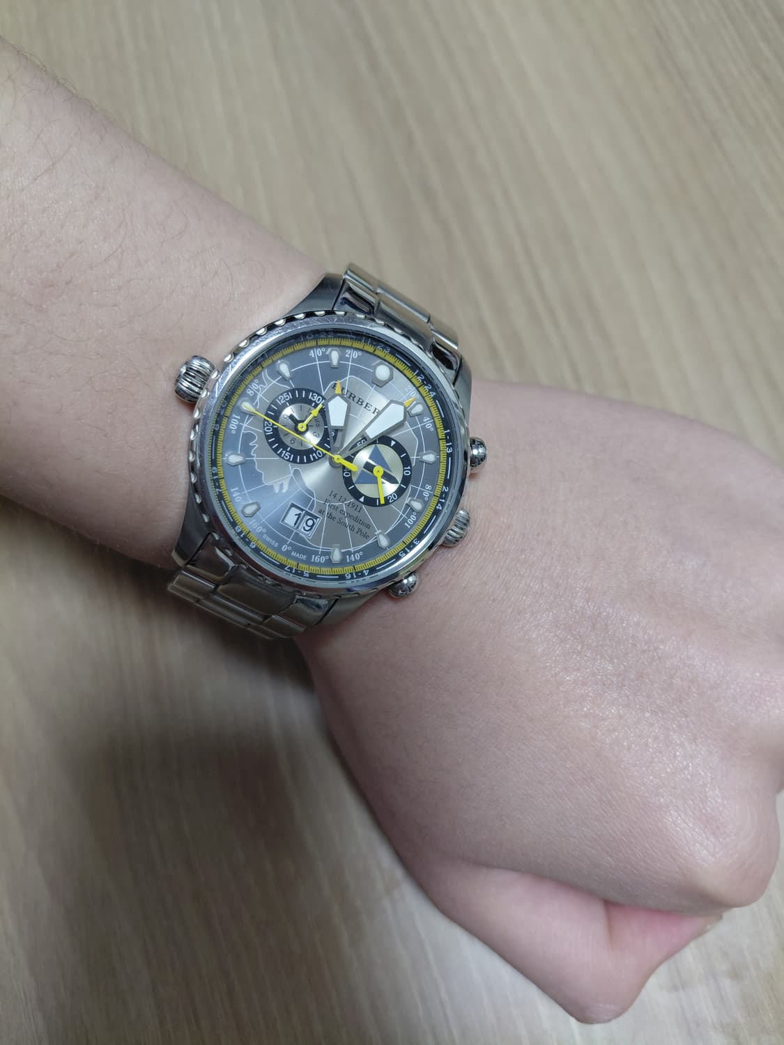 버버리 한정판 메탈시계 BU7503 상품이미지4