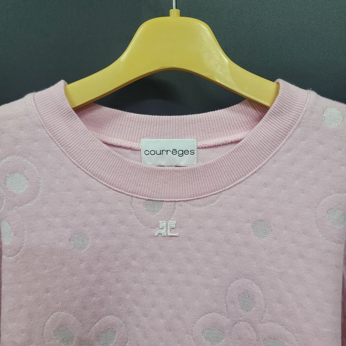 courreges 꾸레쥬 빈티지 아카이브 자수로고 맨투맨 딸기우유 상품이미지2