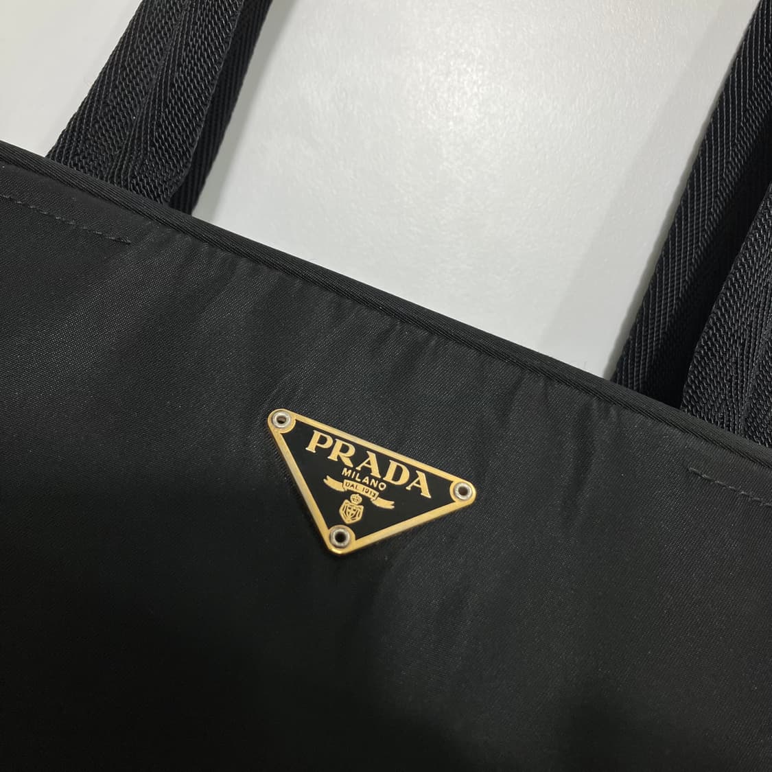 [정품] 프라다 포코노 나일론 자물쇠 숄더백 토트백 상품이미지4