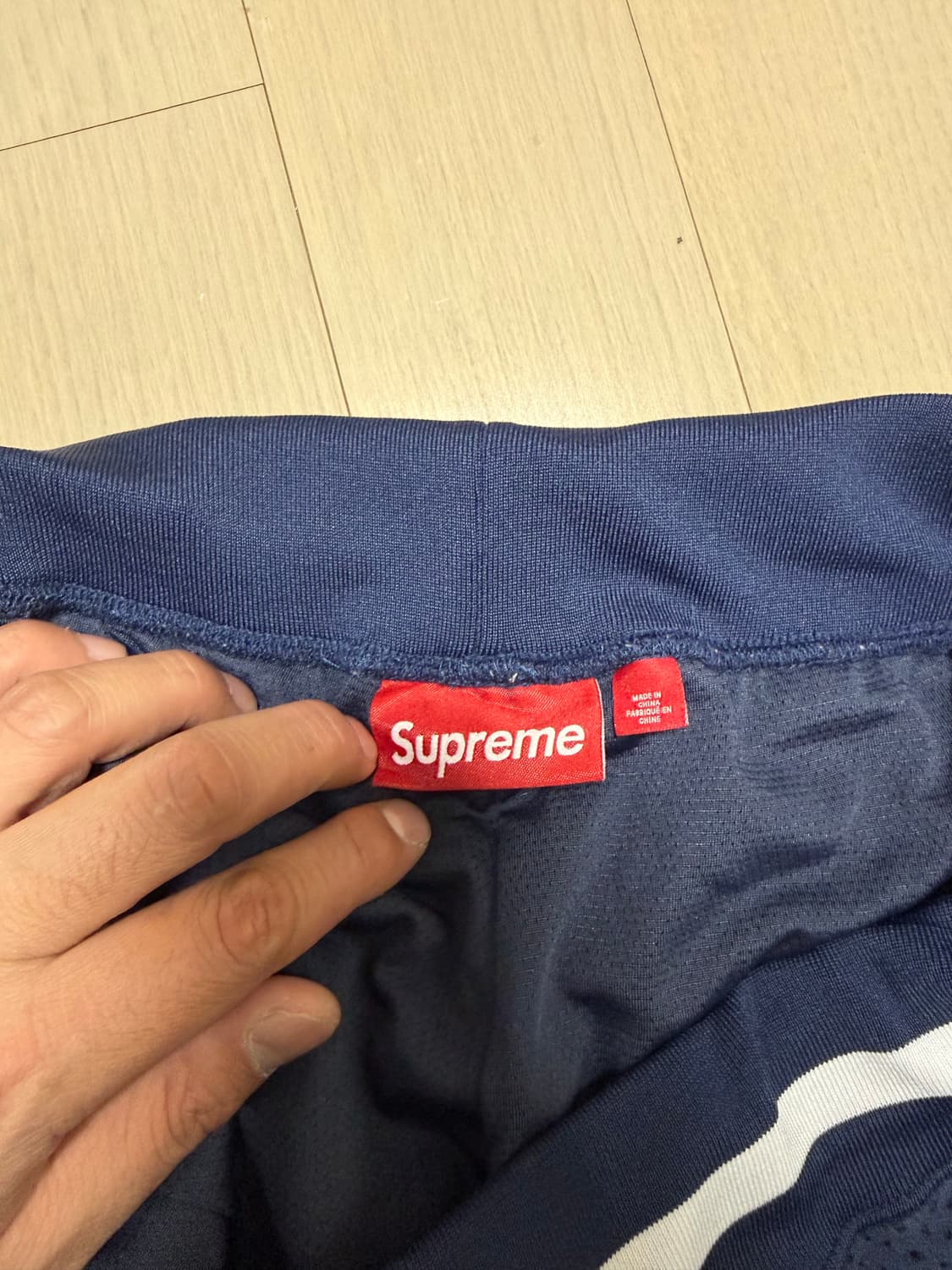 슈프림 반바지 판매합니다 상품이미지3