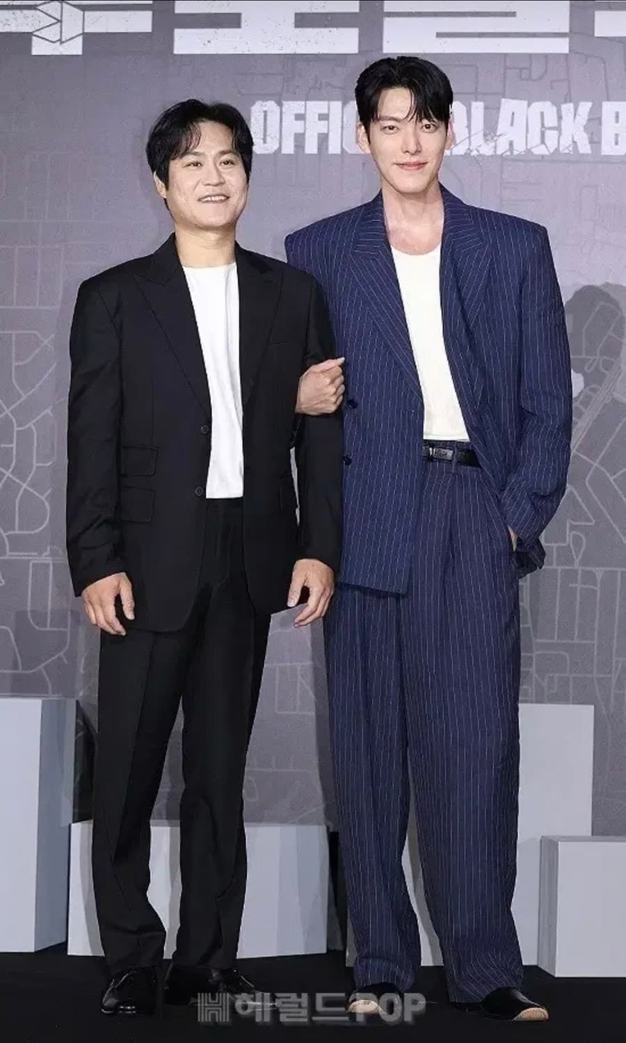 [L,L] 렉토 핀스트라이프 아워글래스 블레이저 자켓 벨트 슬랙스 셋업 상품이미지1