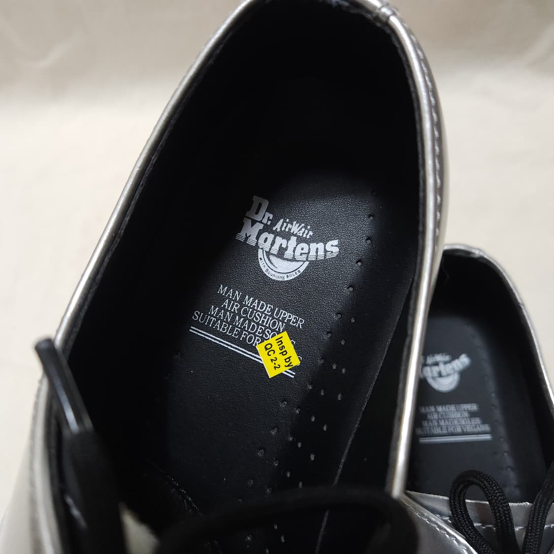 [9UK] 닥터마틴 1461 3홀 Silver (280~285) 상품이미지5