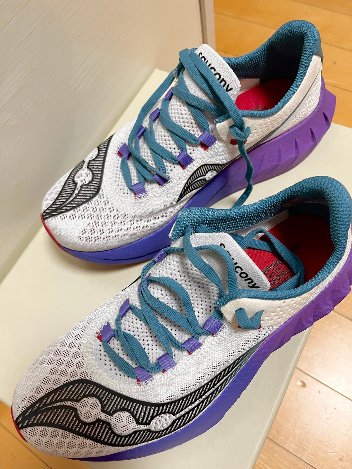 써코니 엔돌핀 프로4 235 상품이미지5