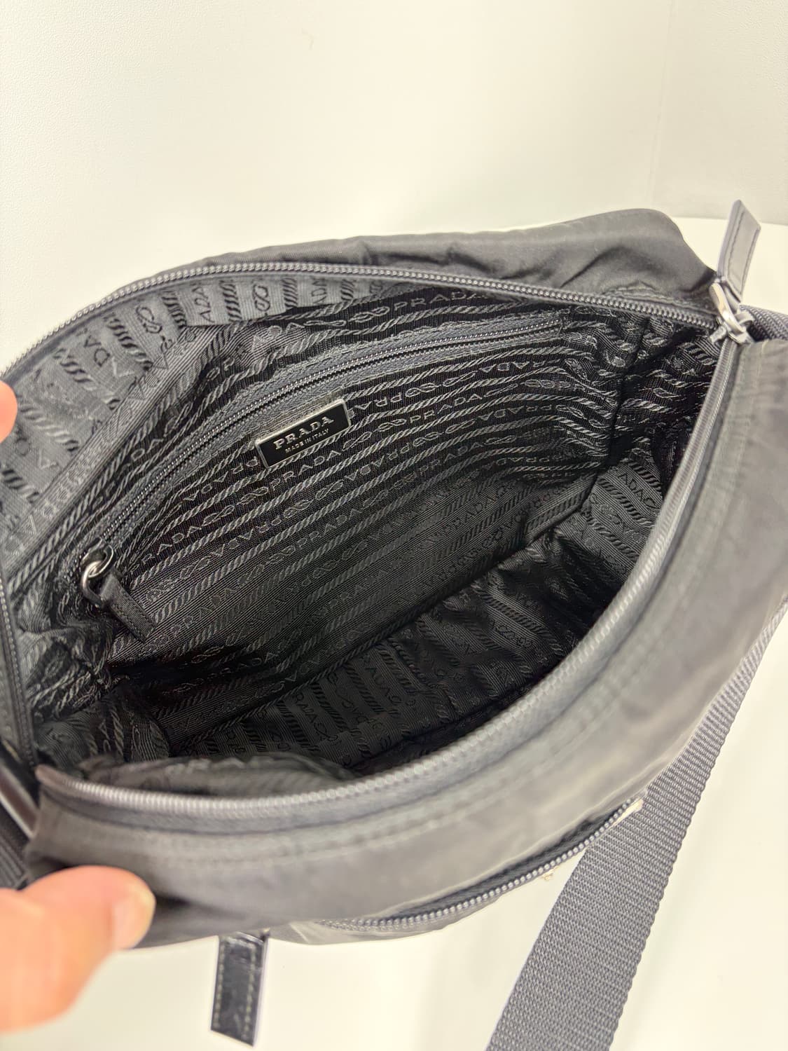 프라다 나일론 카메라백 크로스백 상품이미지7