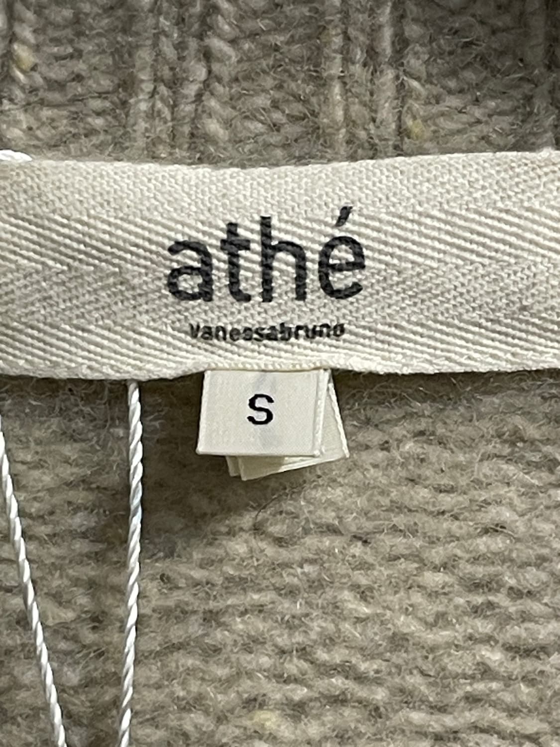 아떼 바네사브루노 캐시미어 가디건 상품이미지3