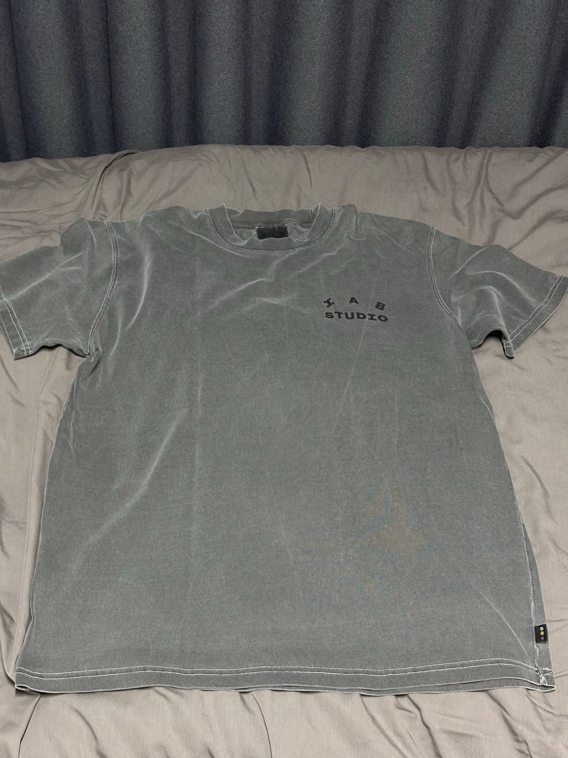 아이앱 스튜디오 피그먼트 티셔츠 블랙 상품이미지1