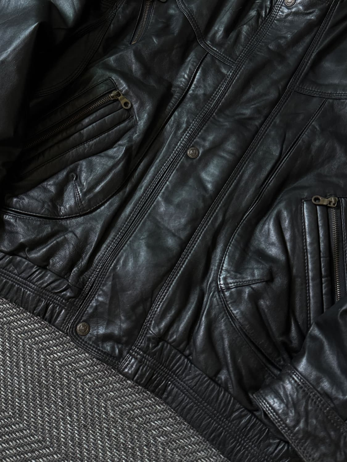 90s 블랙 쉽스킨 레더 모토 봄버 자켓 (105) 상품이미지8