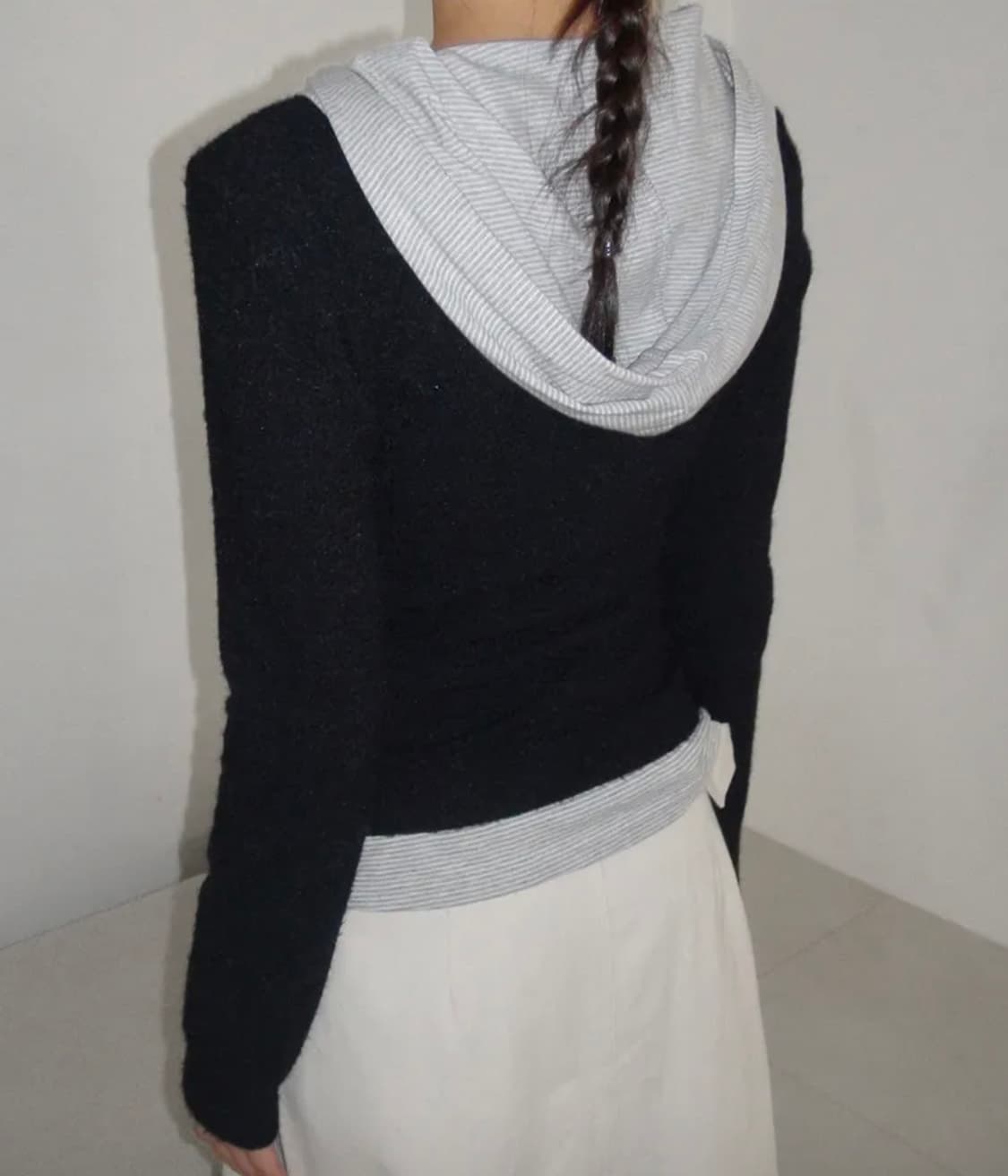 베르크서울 레이어드 스트라이프 후드티 상품이미지3