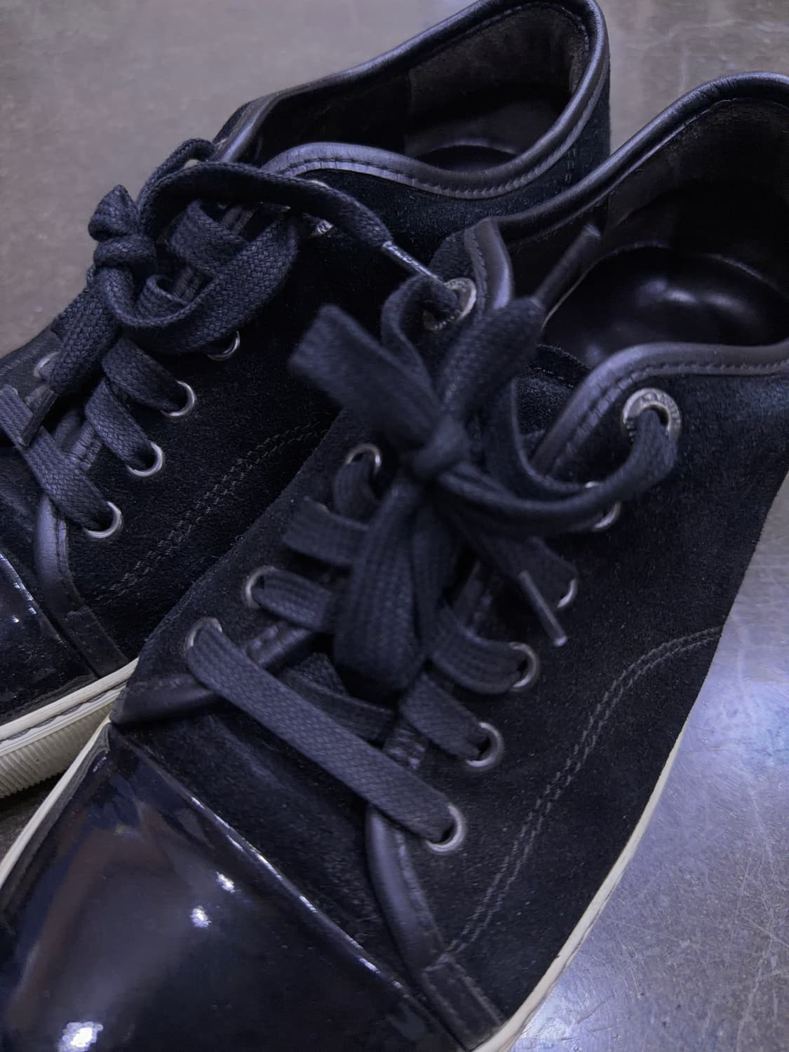 랑방 벨루어 스웨이드 레더 블랙 스니커즈 6 (250) 상품이미지4