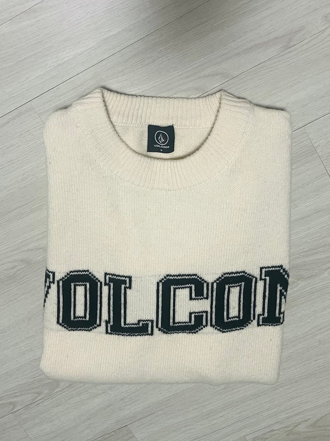 볼컴 레터링 로고 니트 상품이미지2