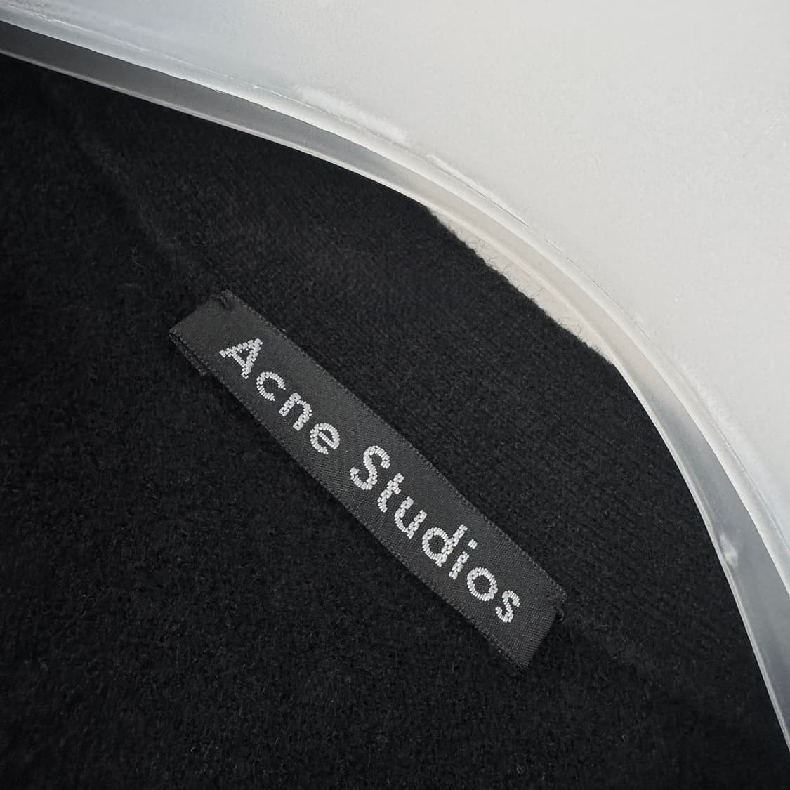 아크네스튜디오 케베 페이스 가디건 상품이미지3