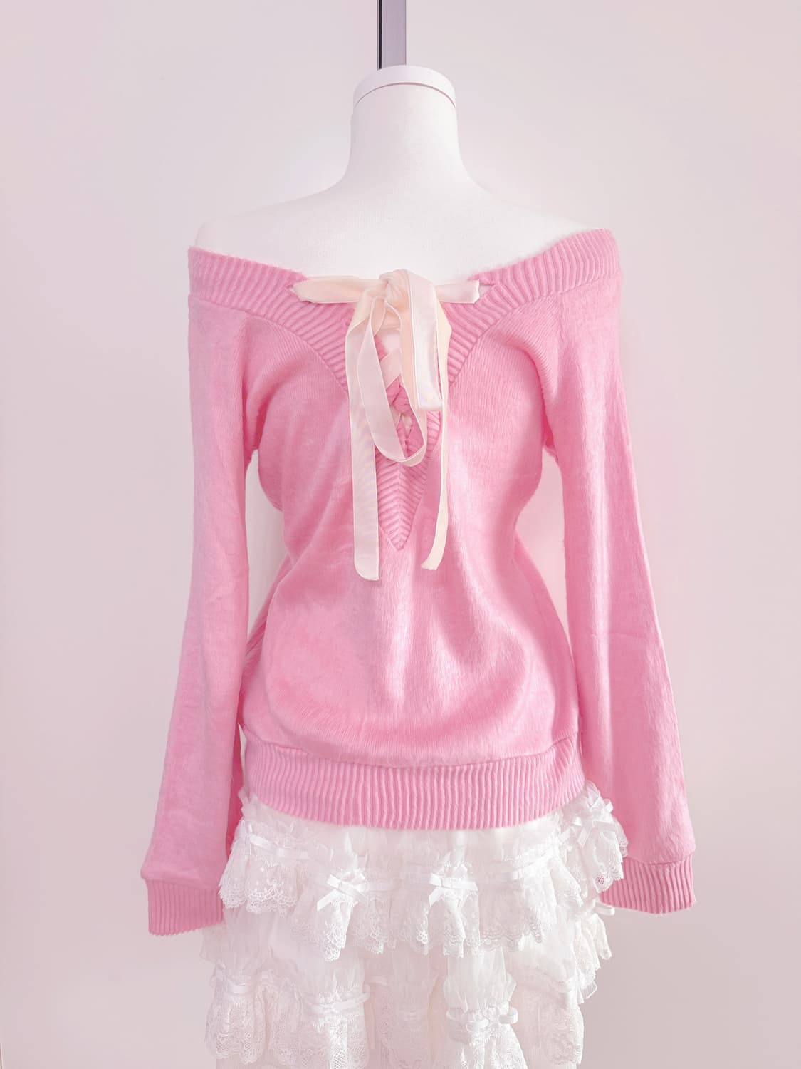 히메갸루 리즈리사 시허니 일브 백리본 오프숄더니트  상품이미지3