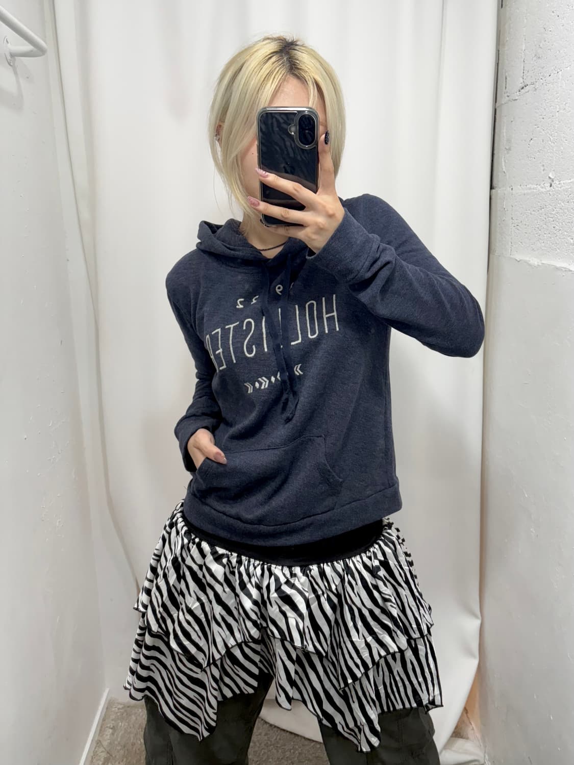 Hollister 홀리스터 챠콜 약기모 후드티 상품이미지1
