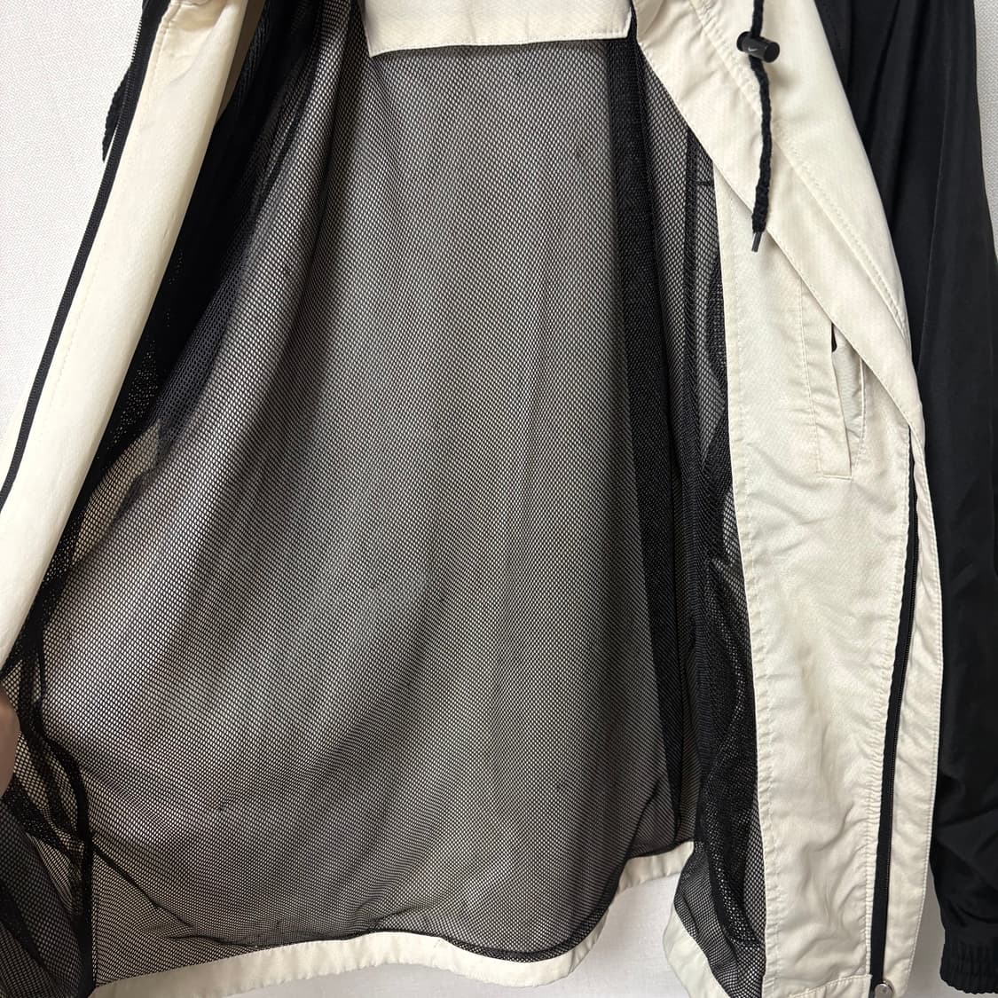 나이키 올드스쿨 트랙로고 바람막이 (아이보리&블랙) 상품이미지9