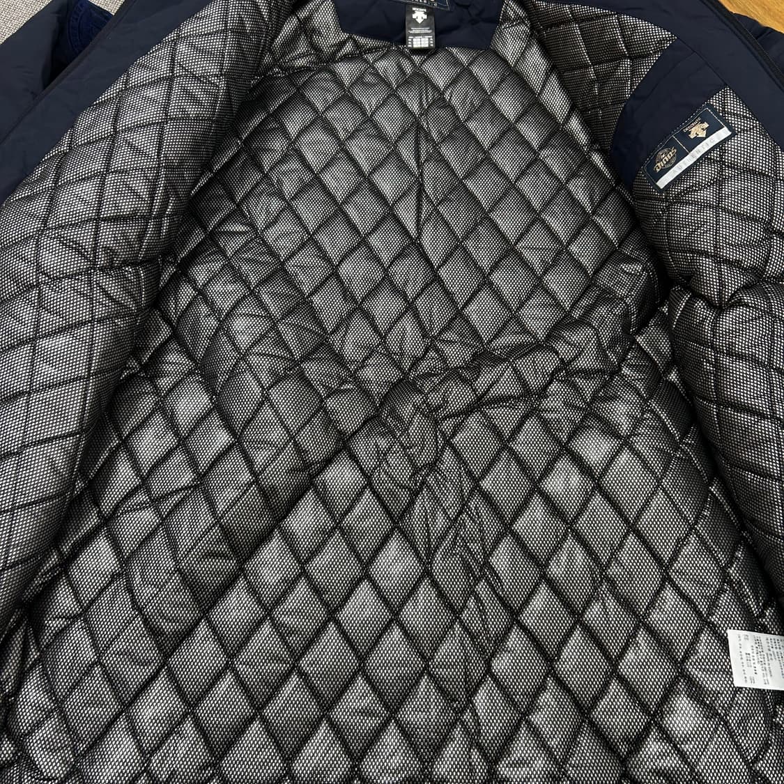 데상트 NC다이노스 22시즌 동계 누빔점퍼(110) 상품이미지8