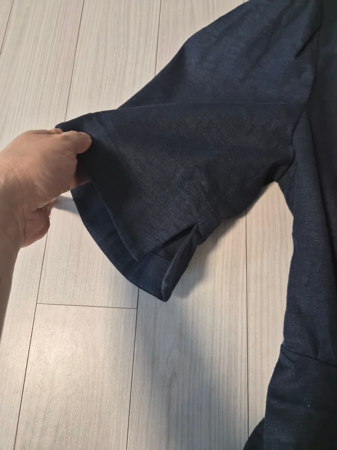 [지컷/g-cut] 린넨 혼방 퍼프 슬리브 페플럼 자켓 (55) 상품이미지3