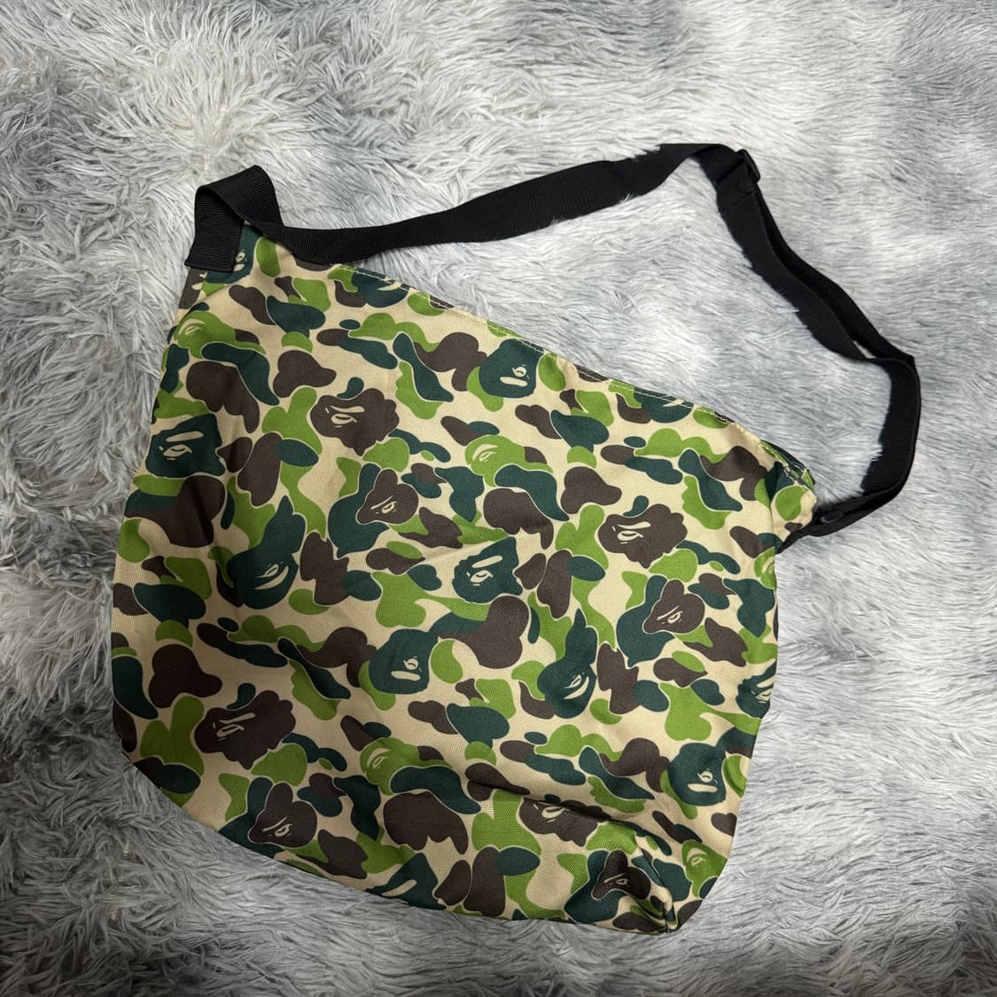 베이프 잡지부록 크로스백 35x42 상품이미지2