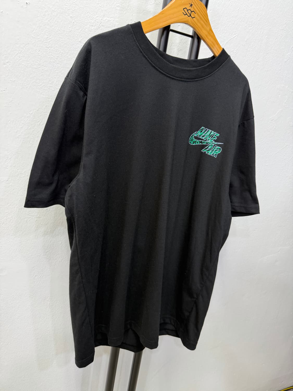 정품) 나이키 남성 클래식핏 반팔티 XL 상품이미지2