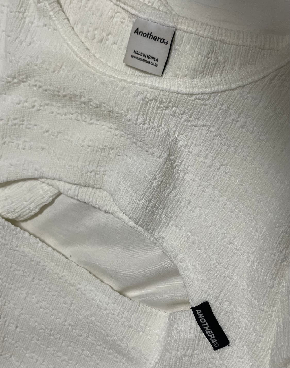 어나더에이 롱슬리브 컷아웃 티 상품이미지3