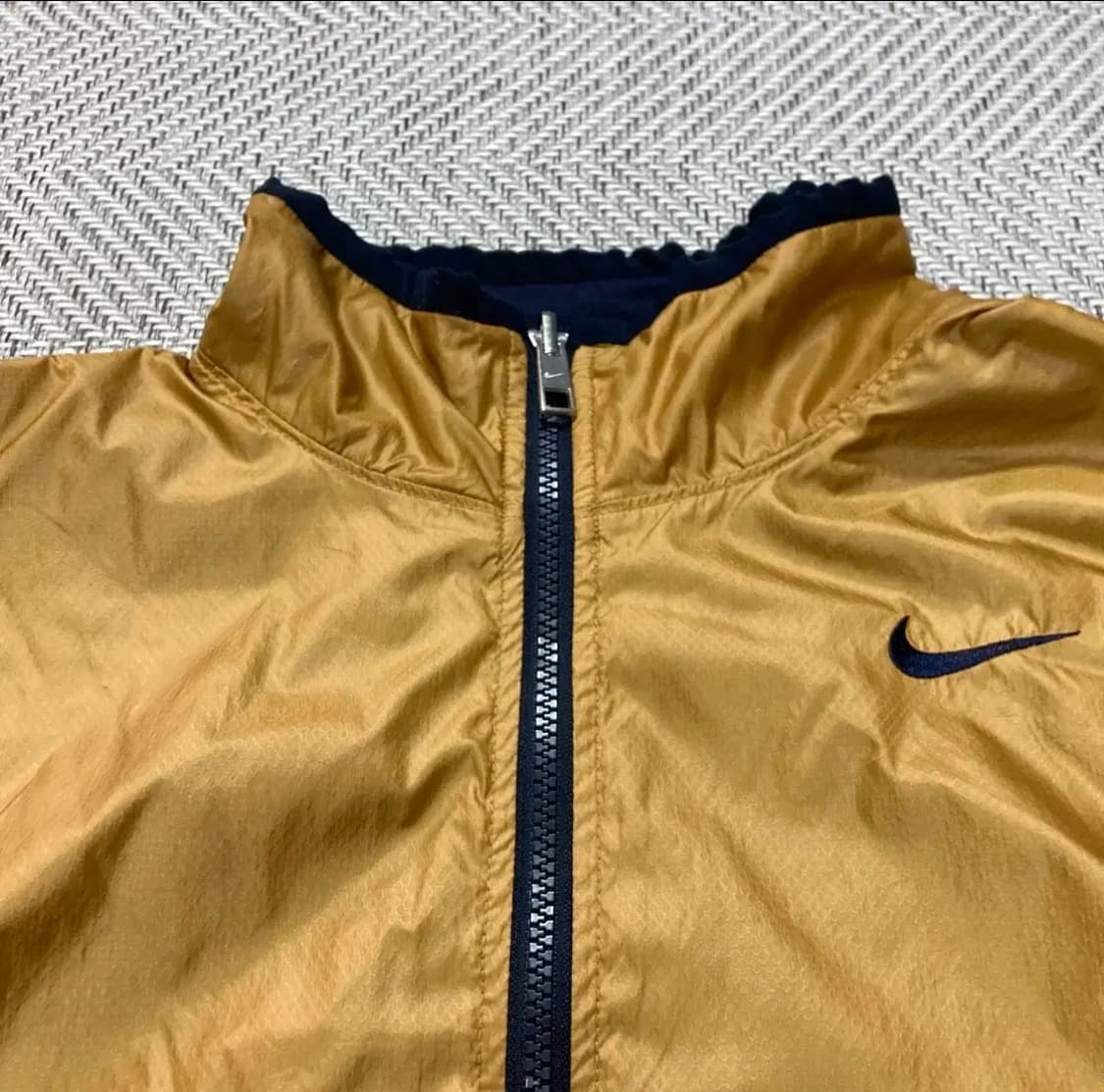 (XL)나이키 골드x네이비 양면 바람막이  상품이미지3
