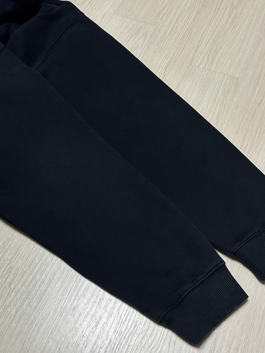 엄브로 UMBRO 센터로고 에센셜 기모 후드티 블랙 상품이미지5