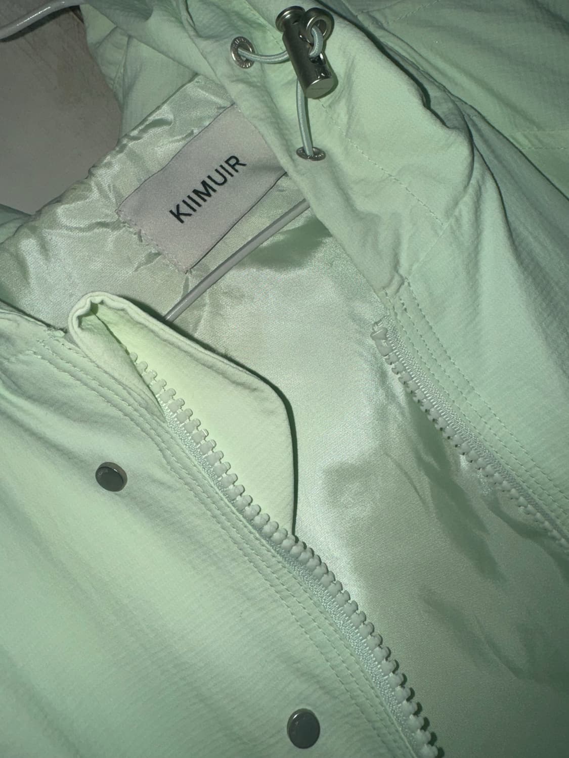 키뮤어 셔링 윈드브에이커 라임 M 상품이미지1