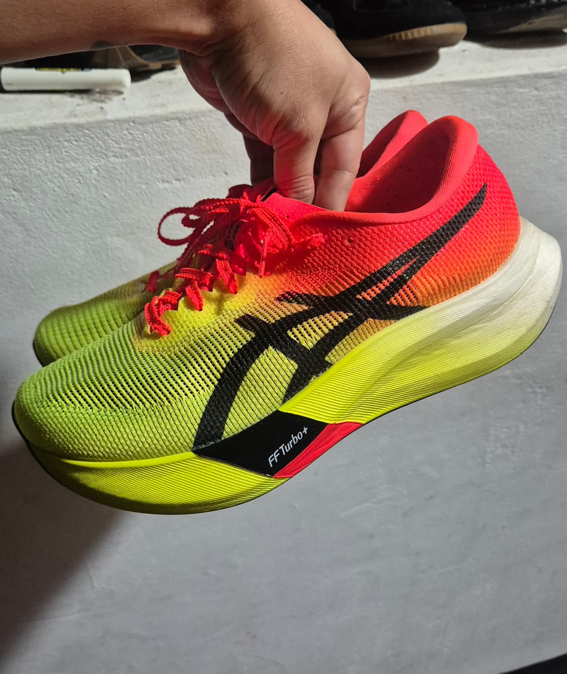 아식스 메타스피드 엣지 파리 270 사이즈 판매 상품이미지2