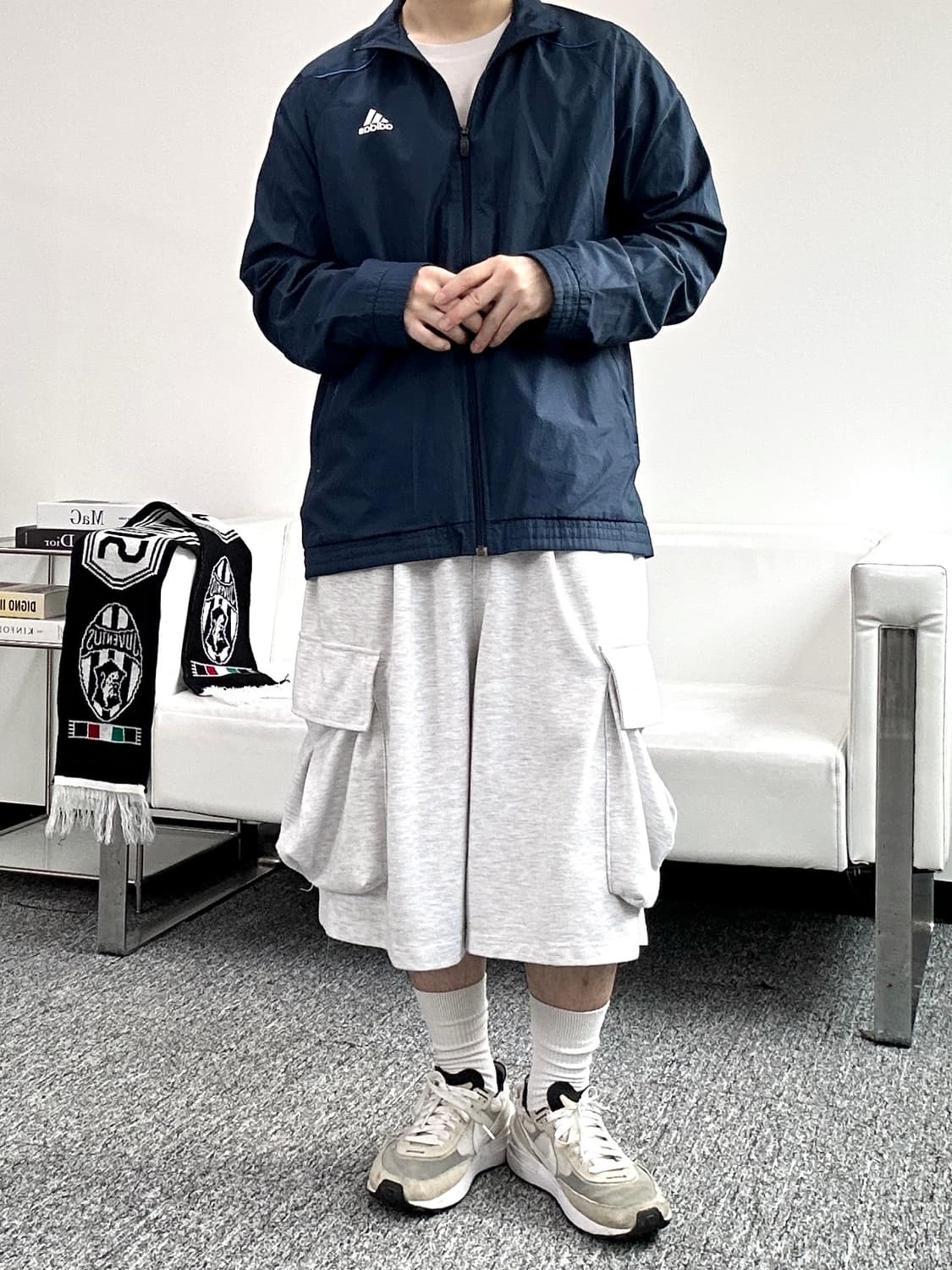 🪄 아디다스 올드스쿨 네이비 바람막이 M A37  🧑🏻 모델 스펙  상품이미지3