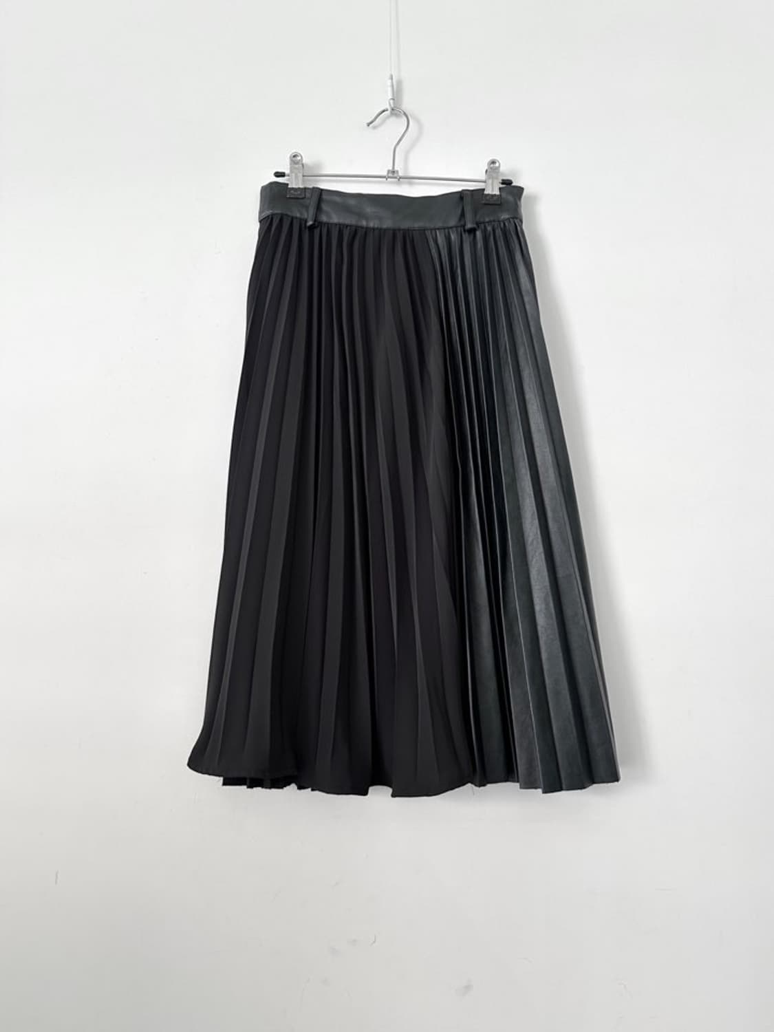 Leather mix hybrid pleats skirt / black 상품이미지4