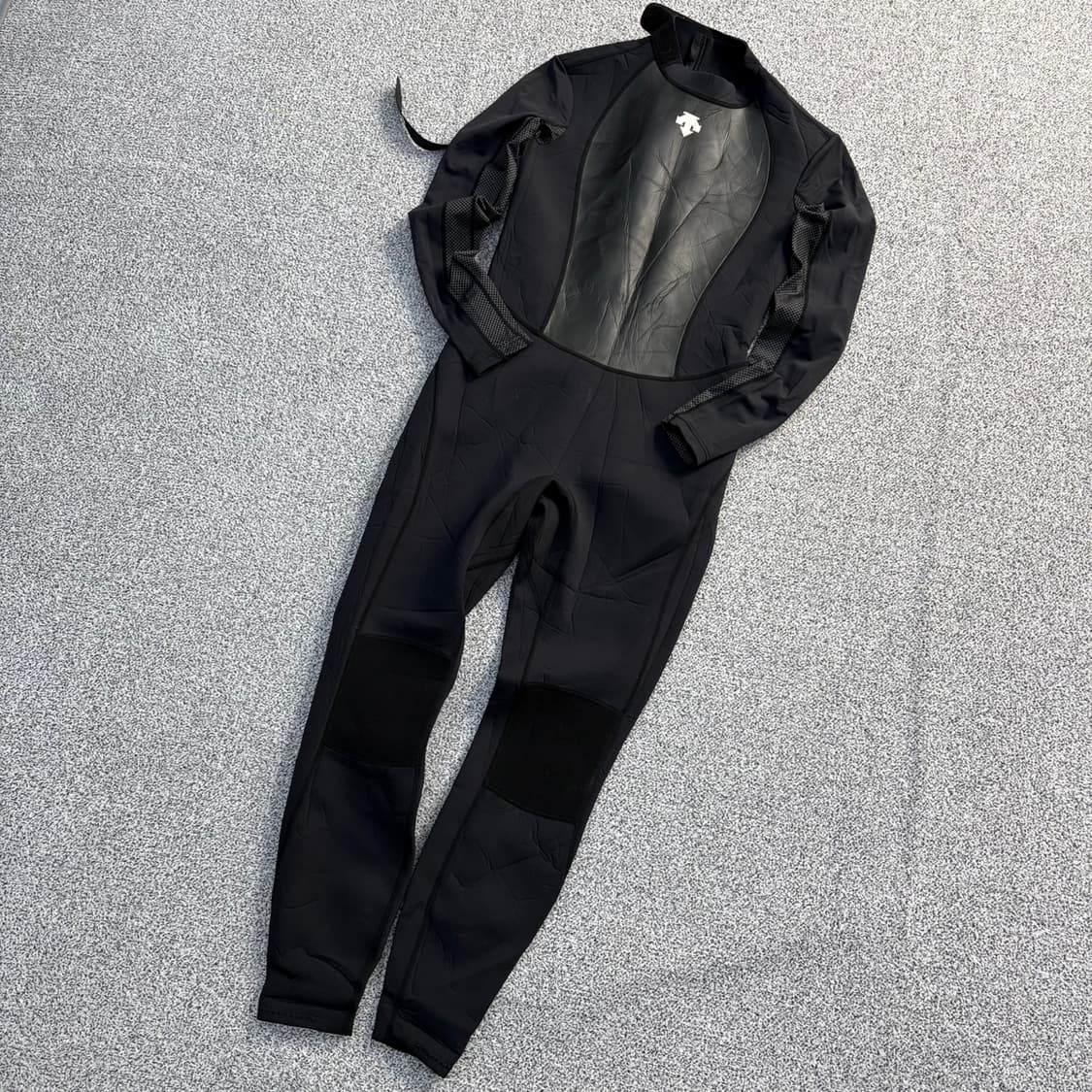 100 데상트 남성 다이빙수트 웻수트 0407J 상품이미지1