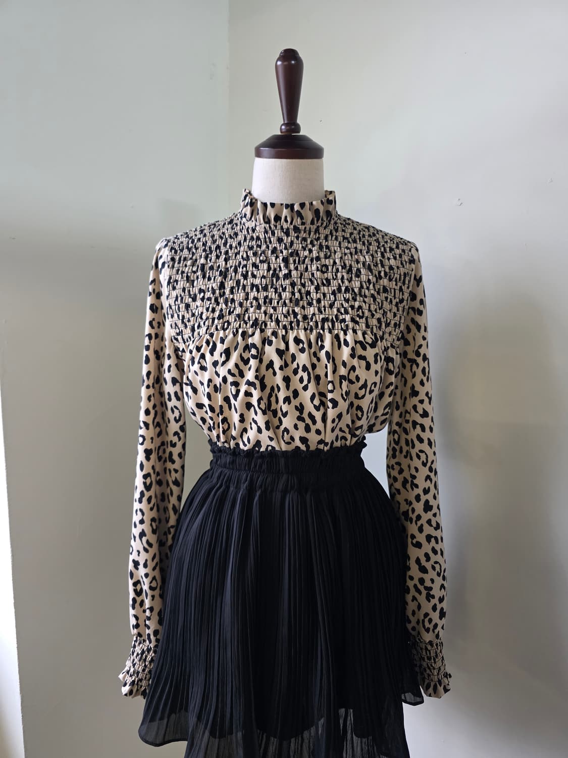 레오파드 스모크 블라우스 상품이미지2