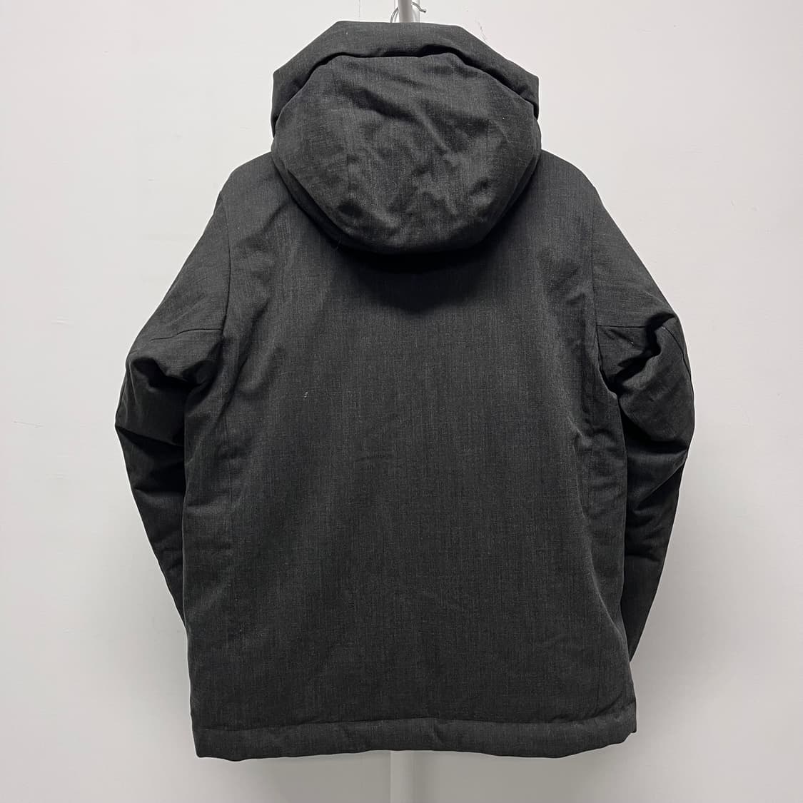 [M] BEAMS 빔즈 차콜그레이 다운 패딩 자켓 상품이미지2