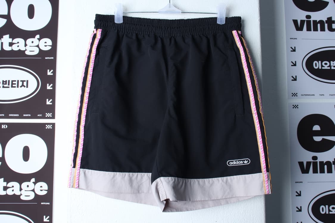 W(M-L) 아디다스 반바지 팬츠 우븐 블랙 삼선 유니크-P9843 상품이미지2