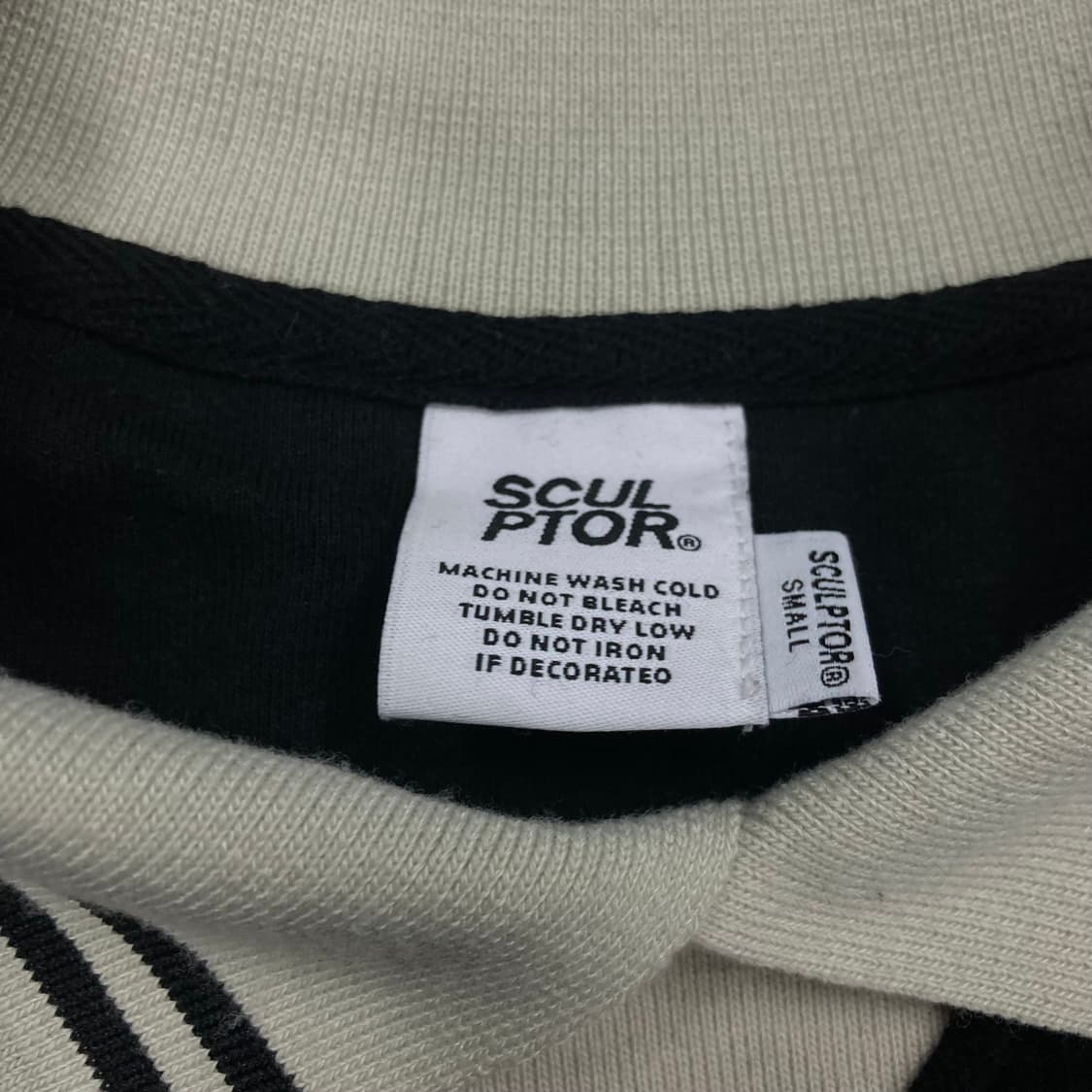 스컬프터 블랙 컬러 벨루어 사커 저지 상품이미지3