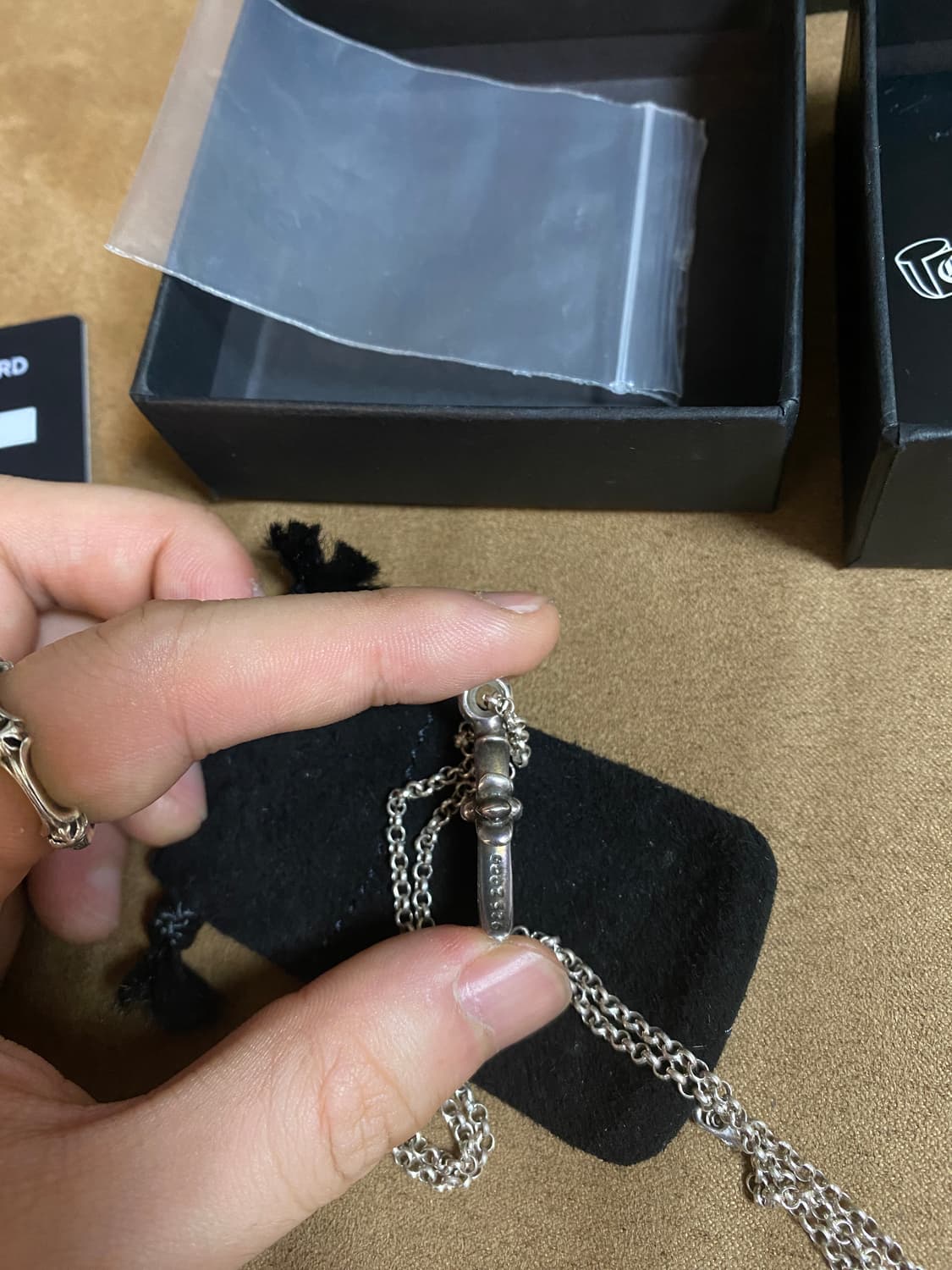 크롬하츠 타이니 크로스 참 상품이미지5