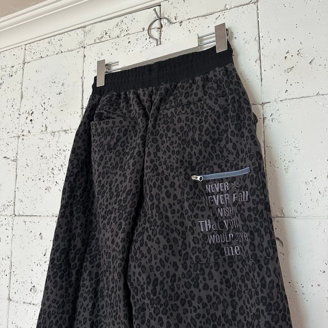새상품 luvistrue 레오파트 스웻팬츠 상품이미지6
